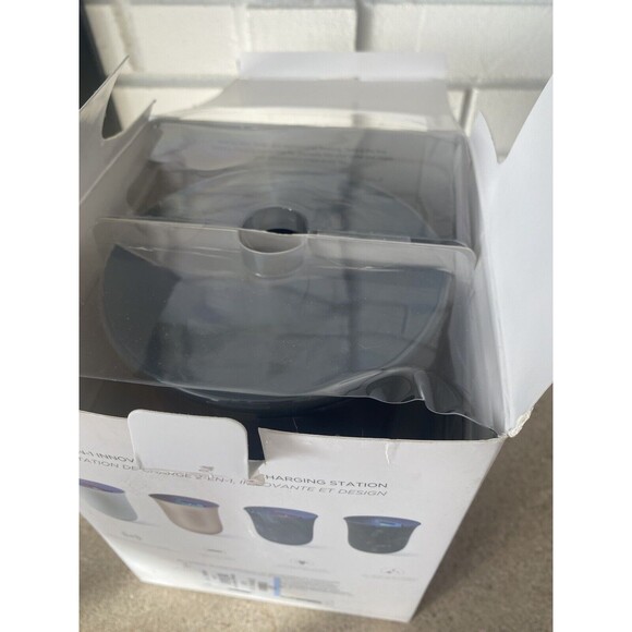 LEXON  OBLIO Charging Station and UV Sanitizer - Picture 6 of 6